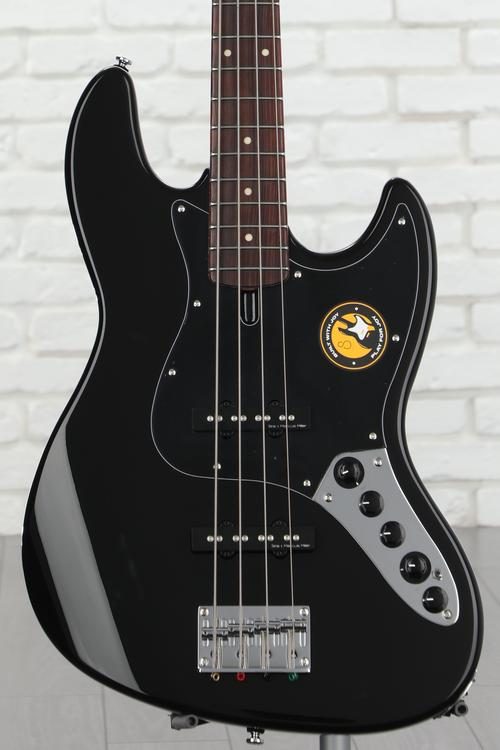 Sire Marcus Miller V3 4-string Bass Guitar - Black | Sweetwater