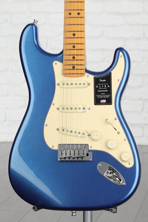 Fender American Ultra Stratocaster - Cobra Blue with Maple Fingerboard