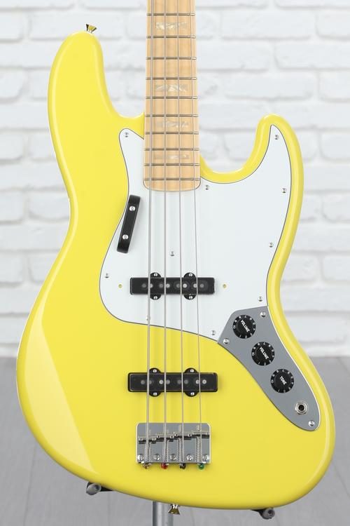 Fender Made in Japan Limited International Color Jazz Bass