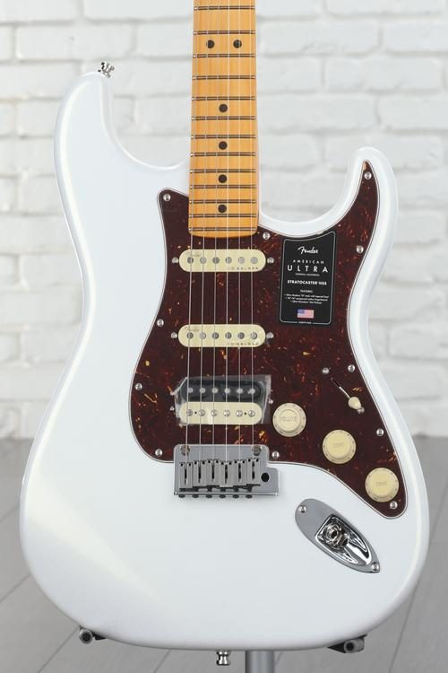 Fender American Ultra Stratocaster HSS - Arctic Pearl with Maple Fingerboard