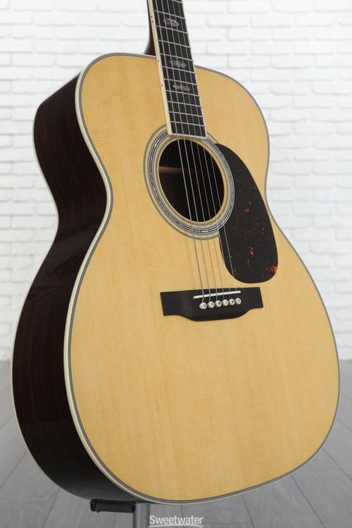 Martin J-40 Jumbo Acoustic Guitar - Natural | Sweetwater