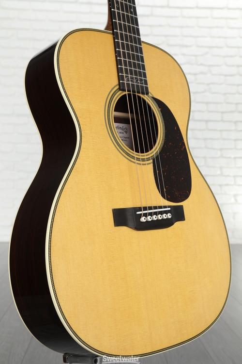 Martin 000-28EC Eric Clapton Acoustic Guitar - Natural | Sweetwater