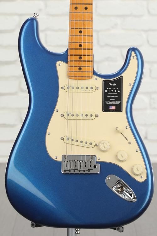 Fender American Ultra Stratocaster - Cobra Blue with Maple Fingerboard