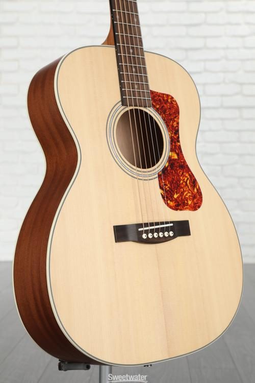 Guild OM-240E Acoustic-electric Guitar - Natural