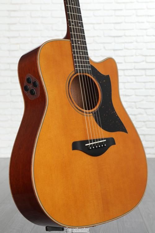 Yamaha A5M ARE Dreadnought Cutaway - Vintage Natural