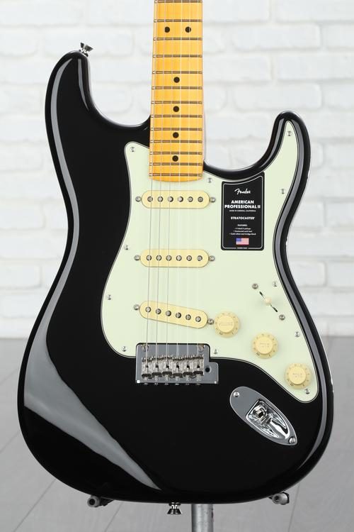 Fender American Professional II Stratocaster - Black with Maple Fingerboard