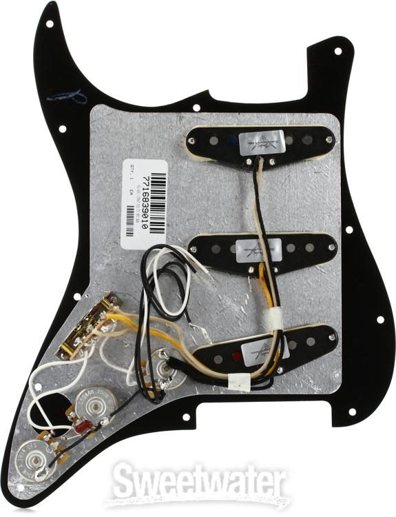 Fender Texas Special SSS Pre-wired Stratocaster Pickguard - Black 