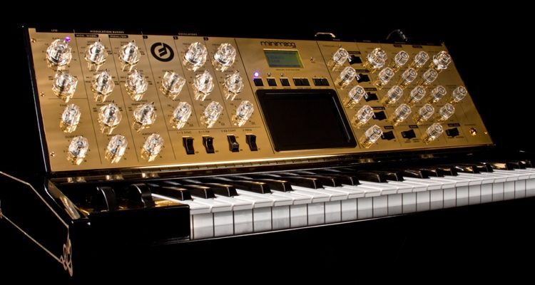 Moog 10th Anniversary Minimoog Voyager | Sweetwater
