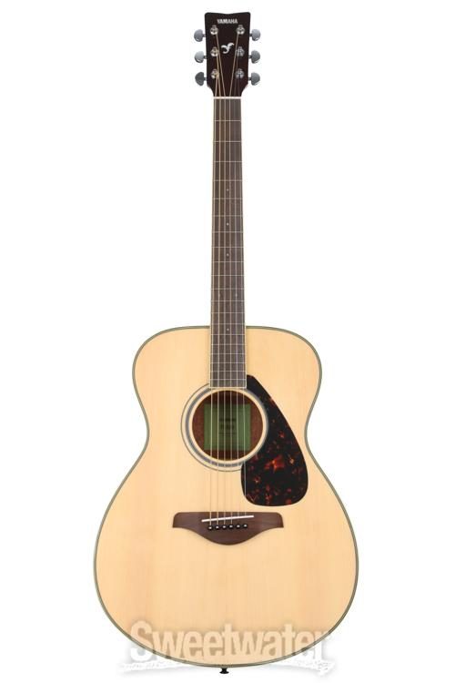 Yamaha FS820 Concert Acoustic Guitar - Natural