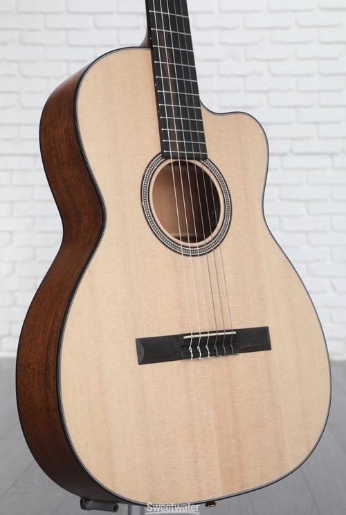 Martin 000C12-16E Nylon Acoustic-electric Guitar - Natural