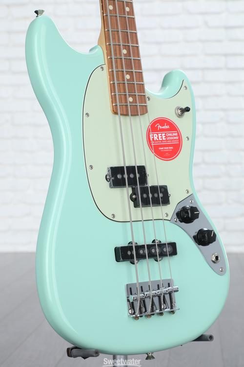 fender mustang pj bass pau ferro fingerboard