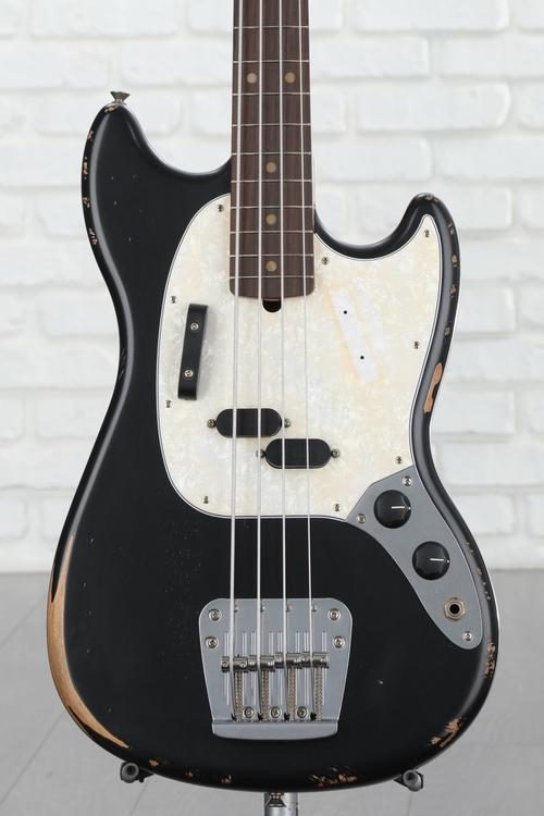 Fender JMJ Road Worn Mustang Bass - Black