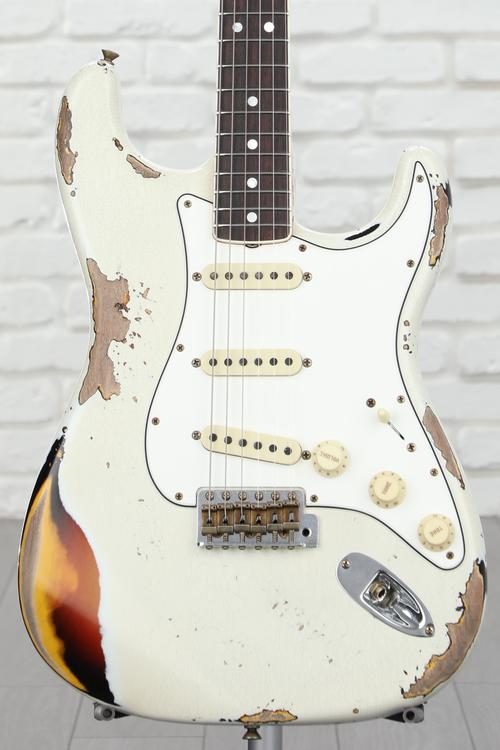 Fender Custom Shop Limited-edition '67 Stratocaster Heavy Relic - Aged  Olympic White over 3-Color Sunburst