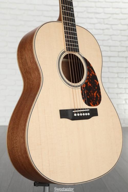 Larrivee L-03MH Mahogany Acoustic Guitar - Natural