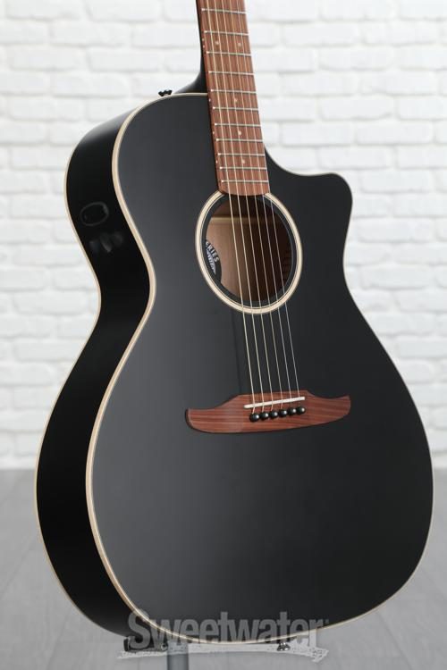 Fender Newporter Special Matt Black エレアコ-