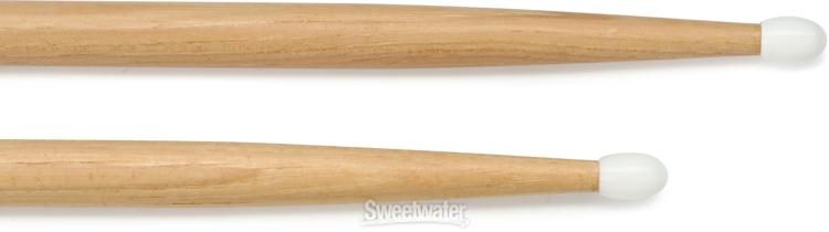 Innovative Percussion L5AN Legacy Series 5A Snare Drum sticks