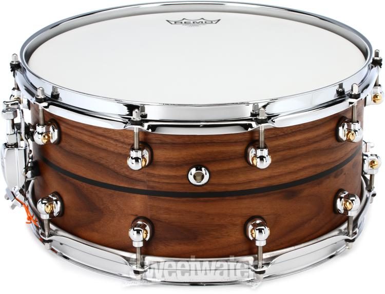 Music City Custom Solid Walnut Snare Drum - 5 x 14-inch - Ebony