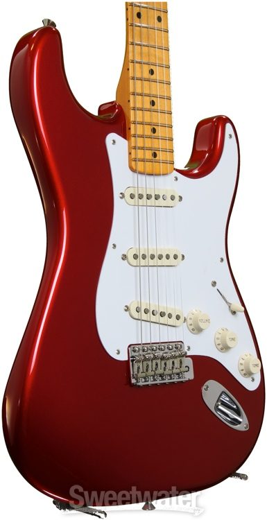 Fender Classic Series '50s Stratocaster, Lacquer - Candy Apple Red w/ Maple  Fingerboard