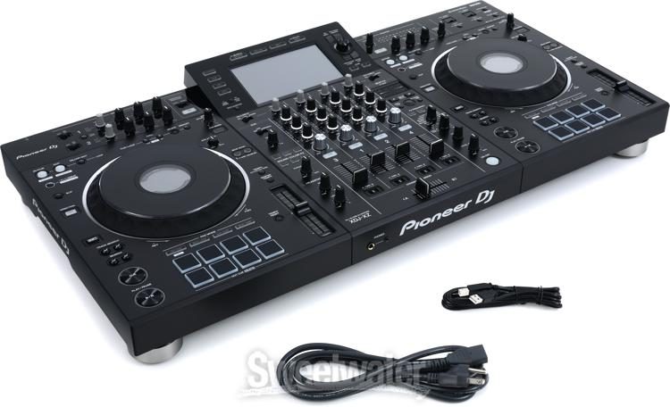 2 Pioneer DJ XDJ-XZ Professional All-in-One DJ System - Black