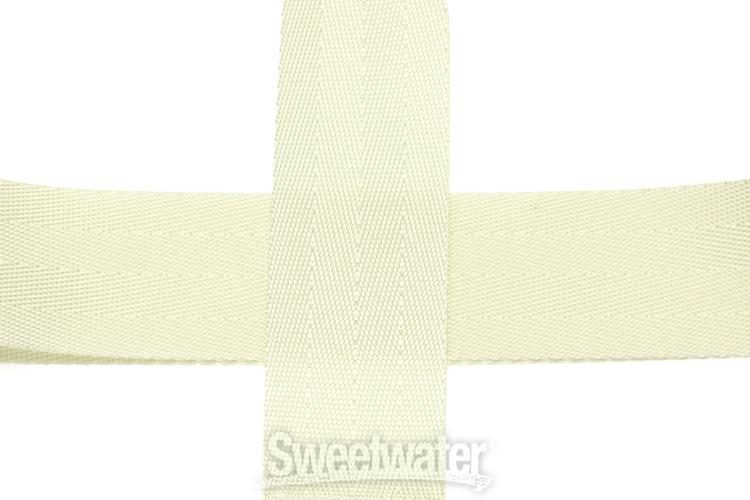 Fender 2-inch Am Pro Seat Belt Strap - Olympic White | Sweetwater