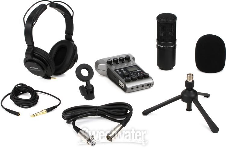 Zoom PodTrak P4 Portable Podcasting Recorder with Microphone and Headphones  Pack