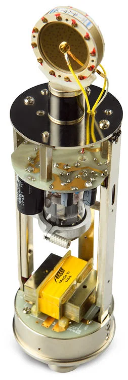 Warm Audio WA-47 Microphone inside mechanism