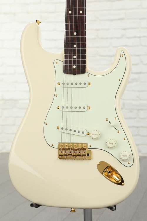 Fender Made in Japan Traditional '60s Stratocaster Daybreak