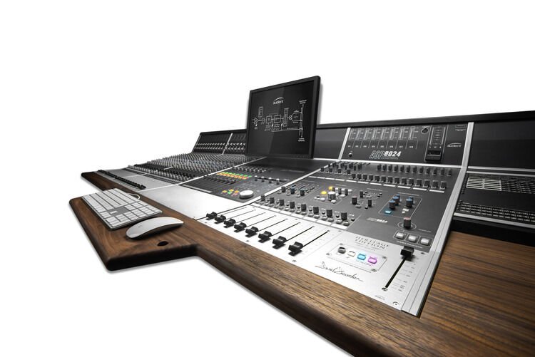 Audient ASP8024HE 24channel Recording Console with DLC and Patchbay