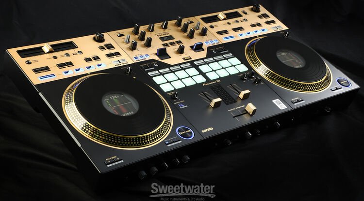 Pioneer DJ DDJ-REV7 2-deck Serato DJ Controller - Limited Edition Gold