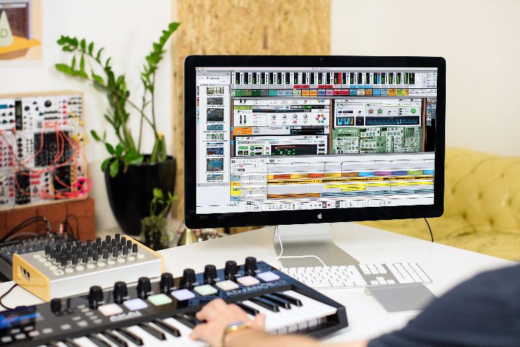 Propellerhead Reason 9 (boxed) Sweetwater