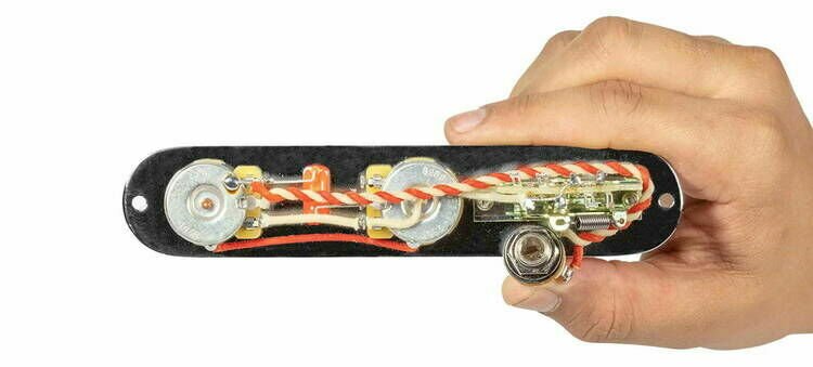 920D Custom JB-C Jazz Bass Control Plate Upgrade | Sweetwater