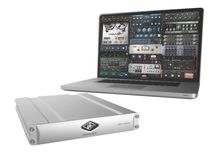 Universal Audio UAD-2 Satellite FireWire QUAD Custom
