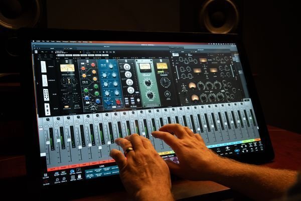 Steven Slate Audio Raven MTi MAX Multi-touch Production Console