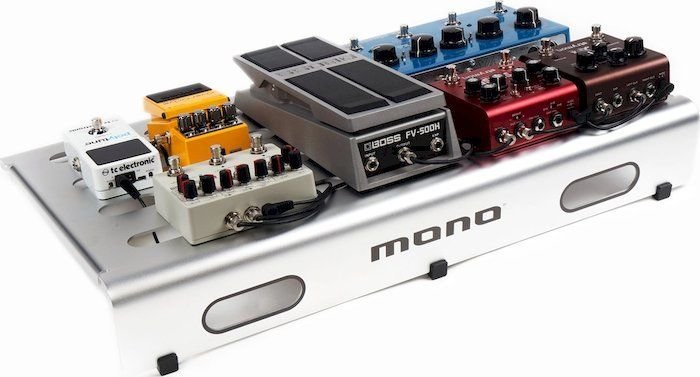 MONO Pedalboard Medium With Tour Accessory Case 2.0 - Silver 