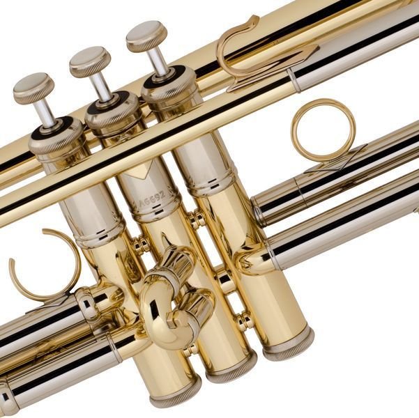 Bach AB190 Stradivarius Artisan Professional Bb Trumpet Clear Lacquer