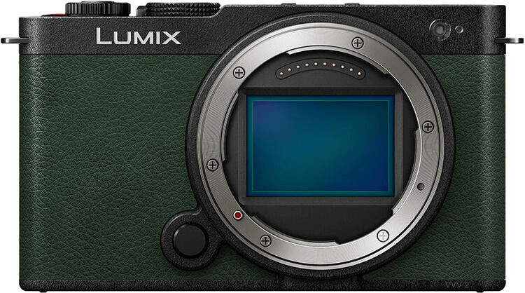 Panasonic Lumix DC-S9 Camera Kit with 18-40mm F4.5-6.3 Lens - Dark Olive