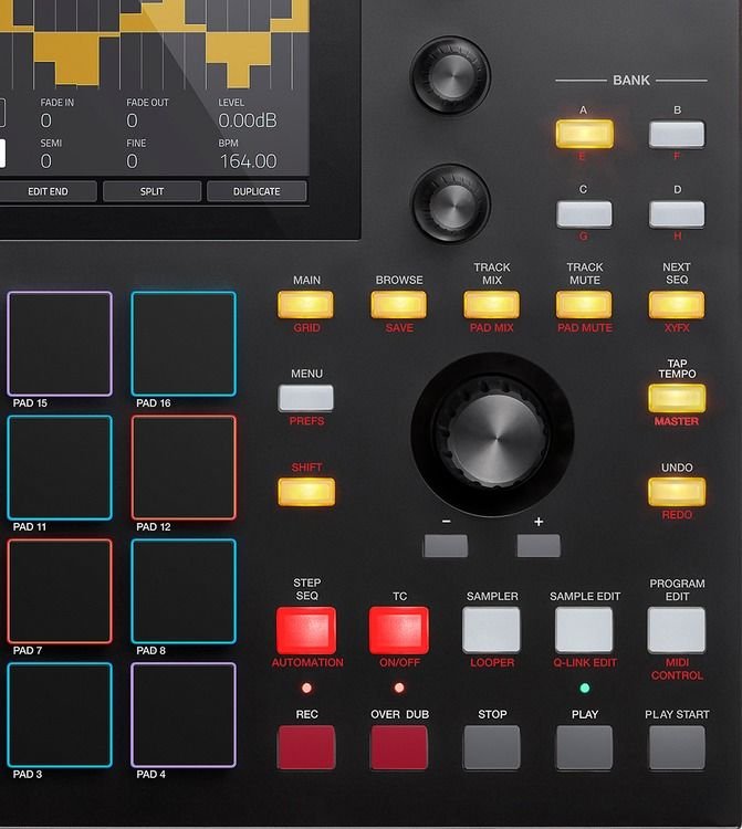 download native instruments maschine mk3 vs akai mpc one