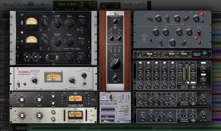 Universal Audio UAD-2 Satellite Thunderbolt QUAD Custom | Sweetwater