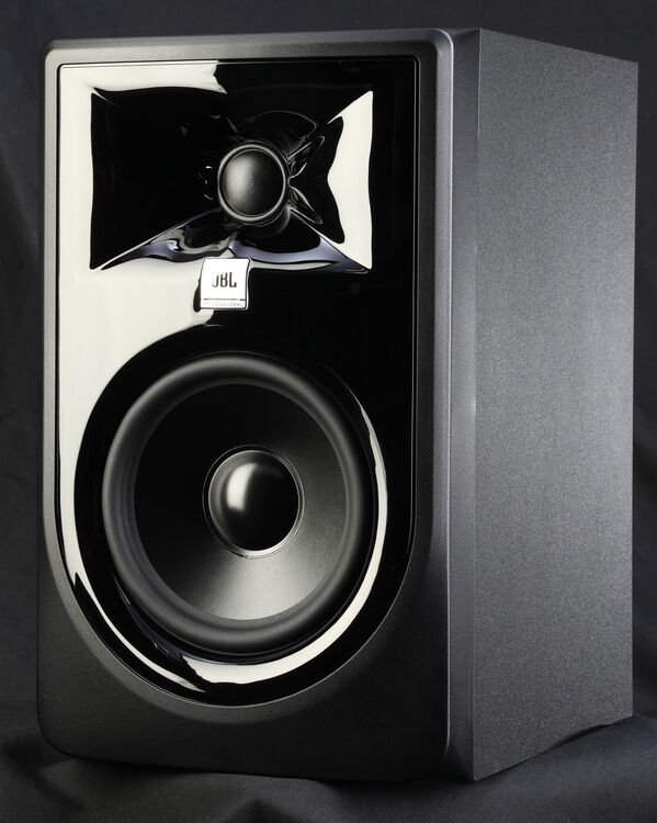 JBL 305P MkII 5-inch Powered Studio Monitor | Sweetwater