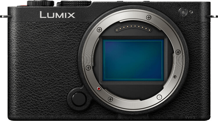 Panasonic Lumix DC-S9 Camera Kit with 18-40mm F4.5-6.3 Lens - Jet Black