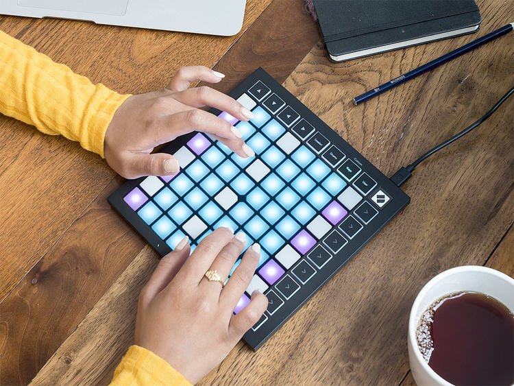 Novation Launchpad Mini MK3 - an Affordable Means to a Stream Deck