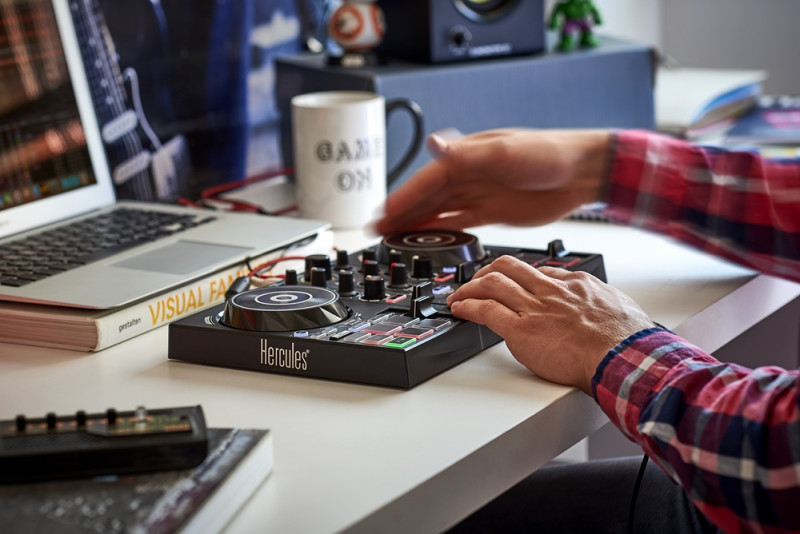 Hercules Launches 3 New DJ Controllers: The DJ Control Inpulse 300, DJ  Control Inpulse 200 and DJ Control Starlight!