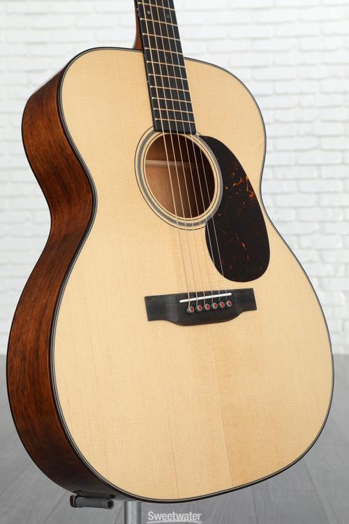 Martin 000-18 Modern Deluxe Acoustic Guitar - Natural | Sweetwater