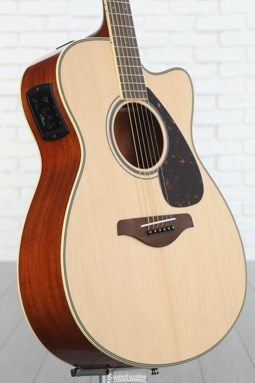 Yamaha FSX820C Concert Cutaway Acoustic-electric Guitar - Natural
