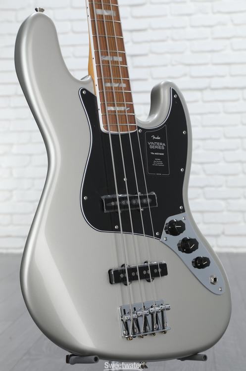 Fender Vintera '70s Jazz Bass - Inca Silver with Pau Ferro Fingerboard