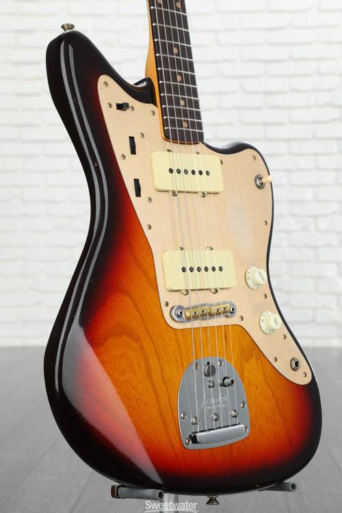 Fender on sale jazzmaster sweetwater