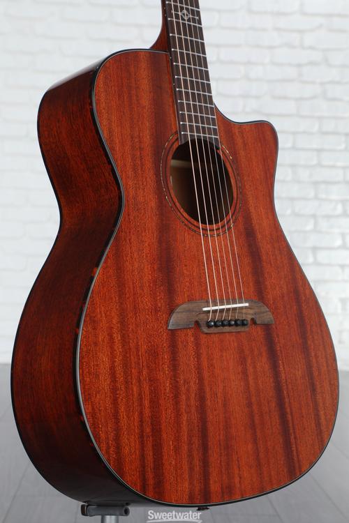 Alvarez MG66CE Masterworks 66 Grand Auditorium Acousticelectric Guitar Natural Sweetwater