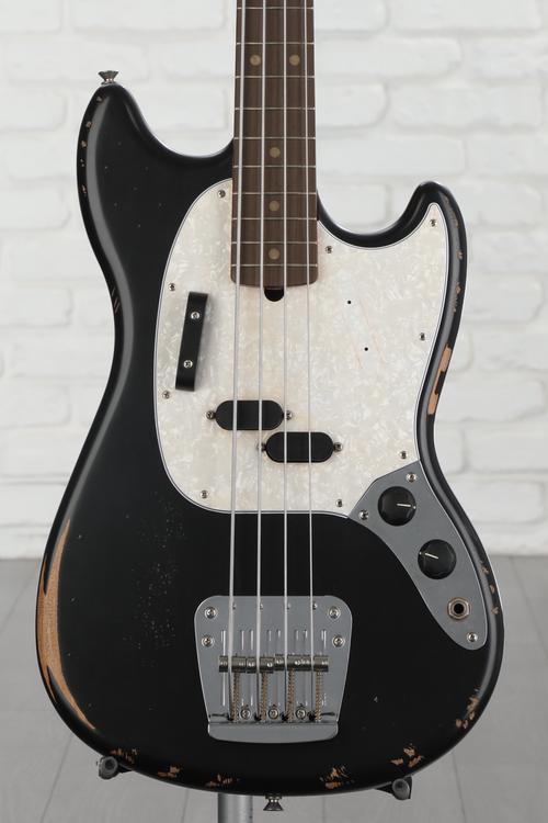 Fender JMJ Road Worn Mustang Bass - Black