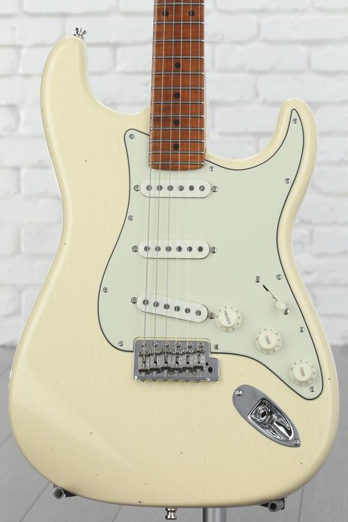 Fender Custom Shop GT11 Journeyman Relic Stratocaster - Vintage White ...