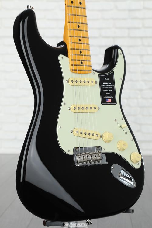 Fender American Professional II Stratocaster - Black with Maple Fingerboard